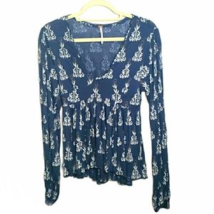 Free people Navy printed flowy blouse